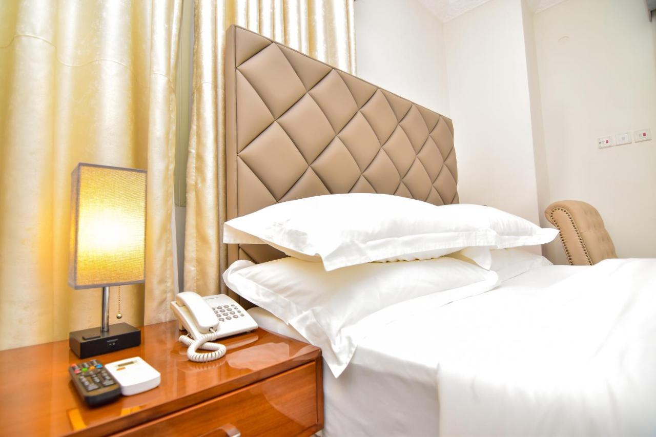 The Hallmark Hub, Hotel & Apartments Abuja Extérieur photo