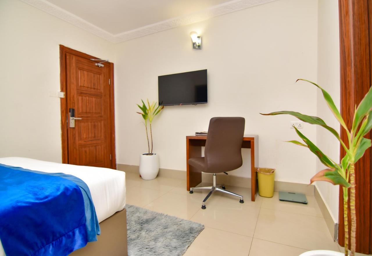 The Hallmark Hub, Hotel & Apartments Abuja Extérieur photo